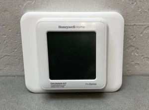 Honeywell TH6220WF2006 Programmable Wi-Fi Thermostat - Picture 1 of 6