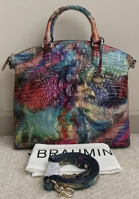 Bolso Cartera BRAHMIN Melbourne Grande DUXBURY Lthr Impresionado Azul Rosa Púrpura Nuevo con Etiquetas Foto 1 de 4