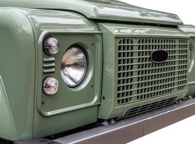 Unpainted "Heritage edition" style front grille for Land Rover Defender 90 110 - Image 1 of 4