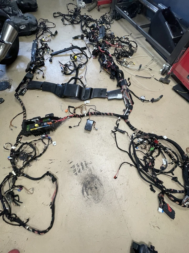 2013-2016 MERCEDES BENZ GL450 X166 4.7L CHICOTE DE FIOS DO CORPO DA CABINE PRINCIPAL FABRICANTE DE EQUIPAMENTO ORIGINAL - Imagem 1 de 4