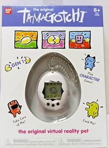 Tamagotchi das Original elektronische digitale Haustier von Bandai Alter 8 + 2018 NEU - Bild 1 von 12