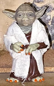 1/6 Hasbro Star Wars Jedi Master YODA loose - Picture 1 of 1