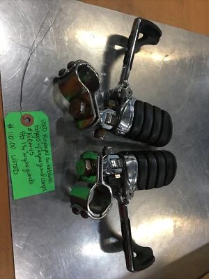 Kuryakyn Switchblade Footpegs W/Engine Guard Clamps #KUR4445 Foto 1 de 4