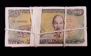 Vietnam Bundle of 100 notes x 1,000 Dong issued 1988 Uncirculated condition. UNC - Picture 1 of 3