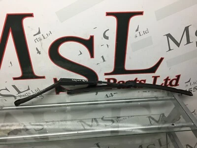 (AS) MERCEDES BENZ W212 E CLASS  FRONT RIGHT WIPER ARM DRIVER SIDE A2128201144 - Image 1 of 4