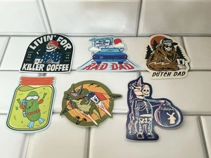 Dutch Bros Sticker April 2025 Pickle, Rad Dad, Sasquatch, Einhorn Jetpack - 6 Lot! - Bild 1 von 5