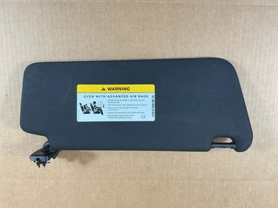 Parasol delantero izquierdo Mercedes-Benz C250 2008-2014 OEM Foto 1 de 4