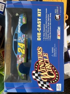 Jeff Gordon 2002 Winners Circle Looney Tunes 24 Die-cast Kit New In Box - Picture 1 of 4