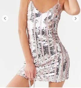 NEU FOREVER 21 Minikleid schimmernd rosa/silber Pailletten SPAGHETTITRÄGER FESTLICH - Bild 1 von 9