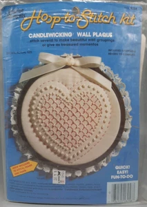 Paragon Hoop-to-Stitch Kit Kerzendocht Wandrelief HERZ mit Haken versiegelt Kit - Bild 1 von 2