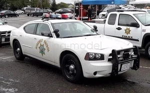 Rollin 1:64 Scale 2008 White CHP Police Charger Muscle Model Diecast Metal Car - Picture 1 of 3