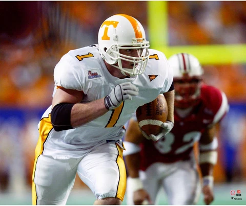 Jason Witten Tennessee Volunteers Unsigned Running Photograph Cover