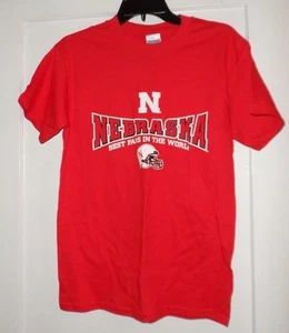 Gildan T-Shirt rot klein NEBRASKA FOOTBALL NEU MIT ETIKETT!  - Bild 1 von 5
