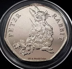 2018 Peter Rabbit Eating Carrot 50p Fifty Pence Unc Coin in Protective Capsule - Picture 1 of 4