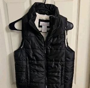 Black Puffer Vest With Fleece Lining - Picture 1 of 4