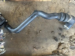 13-16 FORD ESCAPE MKC OEM 2.0 AIR INTAKE TURBO INTERCOOLER CHARGE PIPE HOSE - Picture 1 of 3