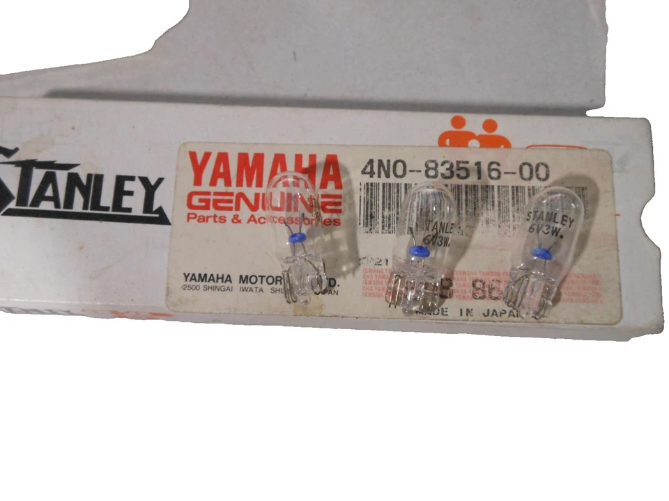 NOS Yamaha Bulbs 1988-1990 DT50 1987-1992 YSR50 4N0-83516-00 QTY3 - Imagem 1 de 1