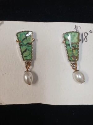 Pendientes de aro colgantes de perlas de marcasita de limitación de tamaño mediano de acero inoxidable Foto 1 de 2