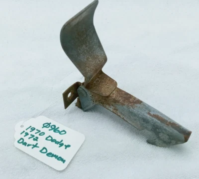 OEM Mopar Hood Safety Catch Latch 1970 - 72 Dodge Dart Demon Dated 0960 Foto 1 de 2