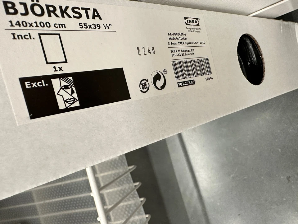 Marco IKEA Bjorksta BJÖRKSTA solo negro 55 x 39 1/4" 303.267.66 caja abierta Foto 1 de 1