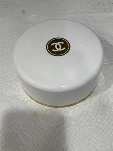VTG Chanel No. 5 Bath Dusting Powder 8 Oz. Powder + Puff + Screen - Authentic - Picture 1 of 9