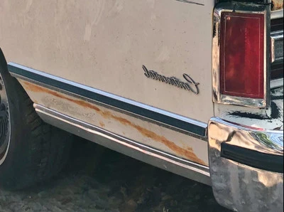 NOS 1975 to 1976 Lincoln Continental Moulding Left Rear Quarter D5VY-6029039AG - Image 1 of 2