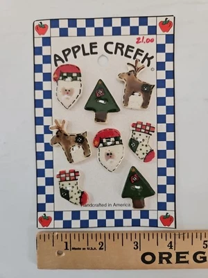 Apple Creek CHRISTMAS Set of 8 2-Hole Handpainted Ceramic Novelty Buttons - Image 1 of 4