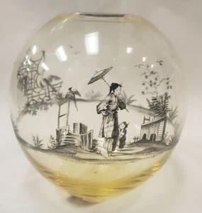 Lobmeyr BV60 IV Glass Vase Citrine with Geisha - Picture 1 of 2