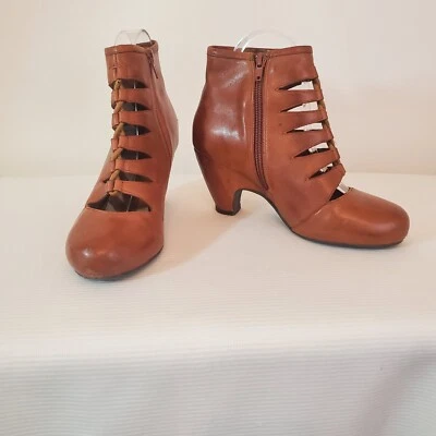 Miz Mooz Throne Leather Ankle Booties Womens Size 6M Brown  - Image 1 of 4