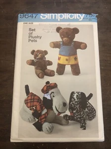 Vintage Teddy Bear Dog Clothing 2 Szs Simplicity Sewing Pattern 9647 Uncut 1971 - Picture 1 of 2