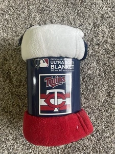 Minnesota Twins MLB Ultra Soft 50" x 60" Throw Blanket by Fanatics - NEW - Picture 1 of 5
