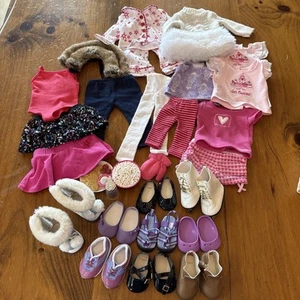 Large LOT AMERICAN GIRL DOLL Clothes Shoes Food Boots Outfits Pajamas Skirts - Picture 1 of 14
