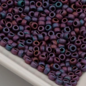 Toho Seed Beads 8/0 Purple Iris Metallic Matte 15g #704 10642177 - Picture 1 of 1