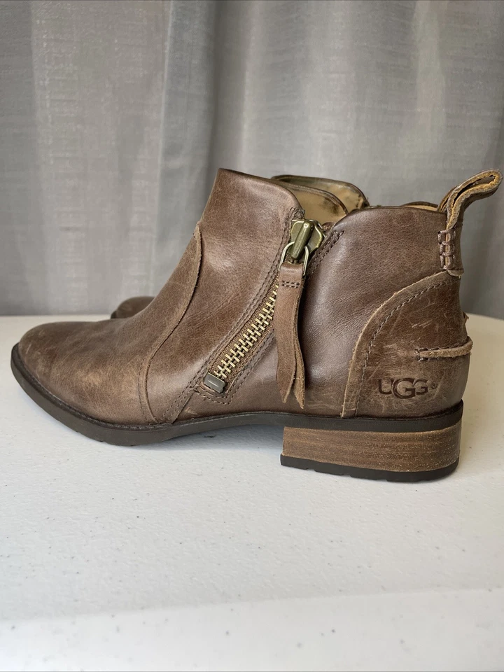 Botines de cuero marrón Ugg con cremallera interior #1098314 talla para mujer 8 Foto 1 de 4