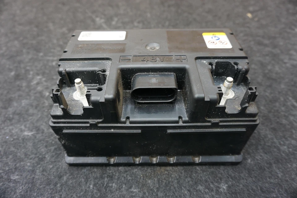 Batería 48 voltios 6,75 Wh PAB915169 4M0915169E OEM Porsche Panamera 971 2018 NOTA Foto 1 de 4