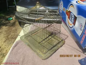 VINTAGE HENDRYX BRASS WIRE HANGING BIRD CAGE HOUSE - Picture 1 of 4