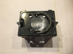 MURRAY MANUFACTURING 4200 MAIN LIGHTING FUSE  PULL OUT 60AMP  RAISED ON HUMPS - Picture 1 of 3