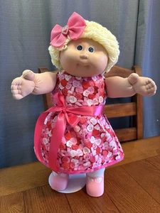 1980s Cabbage Patch Kid Blonde Blue Eyes KT Valentine Conversation Hearts Dress - Picture 1 of 7