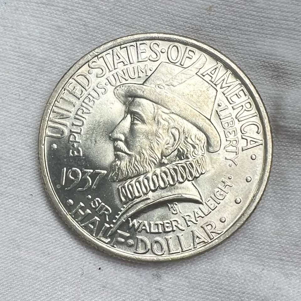 1937 Roanoke Island Classic Commemorative Silver .50C Half Dollar US Coin - Image 1 of 3
