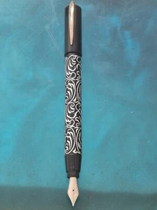 Visconti Rinascimento Vienna Fountain Pen - Sterling Silver Filigre , 14k M Nib - Picture 1 of 19