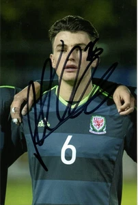 WALES, PORTSMOUTH & MAN UNITED: REGAN POOLE SIGNED 6x4 ACTION PHOTO+COA - Picture 1 of 1