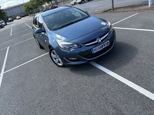 2014 Vauxhall Astra Tourer SRi 2.0 CDTI 165e - Picture 1 of 22