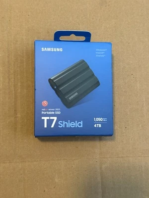 Samsung - T7 щит 4TB внешний USB 3.2 поколения 2 прочный твердотельный накопитель IP65 водостойкий - Изображение 1 из 4