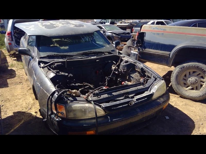 Conjunto de filtro de aire usado se adapta a: Toyota Camry 1995 4 cilindros MT grado A Foto 1 de 4