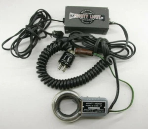 Mighty Light Speedlight & Midget Model 2 Close-Up w/ Cords - UNTESTED USED P20B - Picture 1 of 8