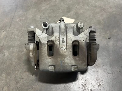 Pinza de freno delantera derecha Nissan 370z 2009 2010 2011-2014 pasajero OEM 3619 Foto 1 de 4