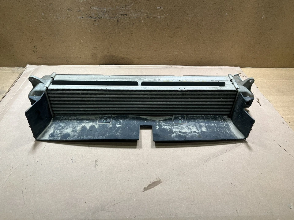 Intercooler delantero 17-20 Hyundai Elantra 1,4 L Turbo OEM Foto 1 de 4