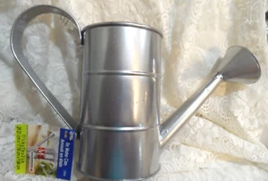 Small Metal Decorative Watering Can Vase/Flower Planter/Painting Surface - Picture 1 of 2