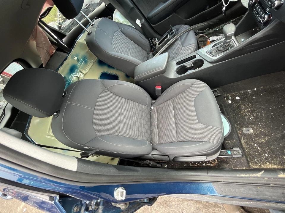 Asiento delantero KIA NIRO 17 18 19 20 21 22 pasajeros Foto 1 de 1
