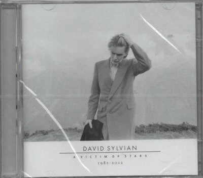 David Sylvian A Victim Of Stars 2CDs NEU Ghosts Bamboo Houses Red Guitar Orpheus - Bild 1 von 2